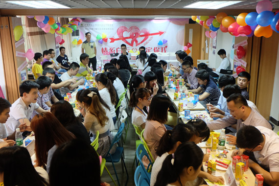 青年团员面对面增进彼此了解 青年团员面对面增进彼此了解